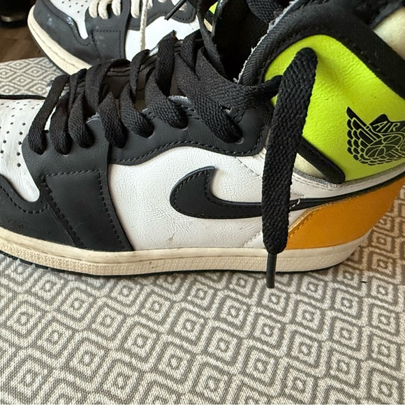 Jordan 1 High - Picture 7 of 7